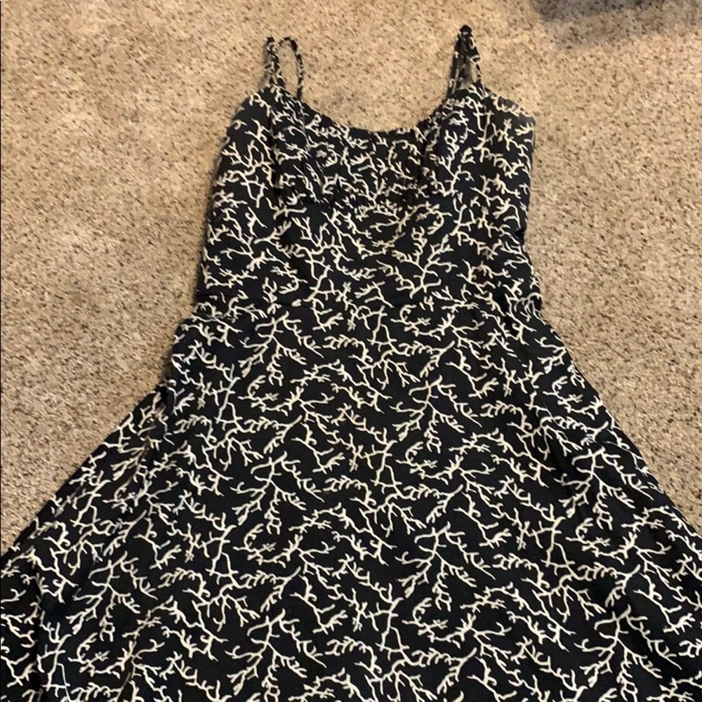 Mid length dress 9/10